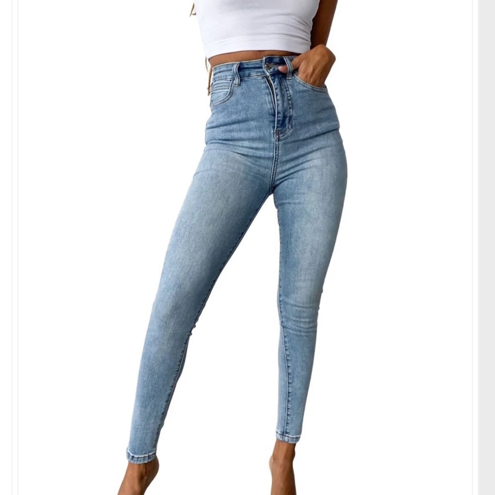 Chipre Denim Dharma High-Waisted Skinny Jean 27 Medium Blue Wash